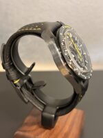Omega Sperdmaster Dark Side Of The Moon - immagine 4